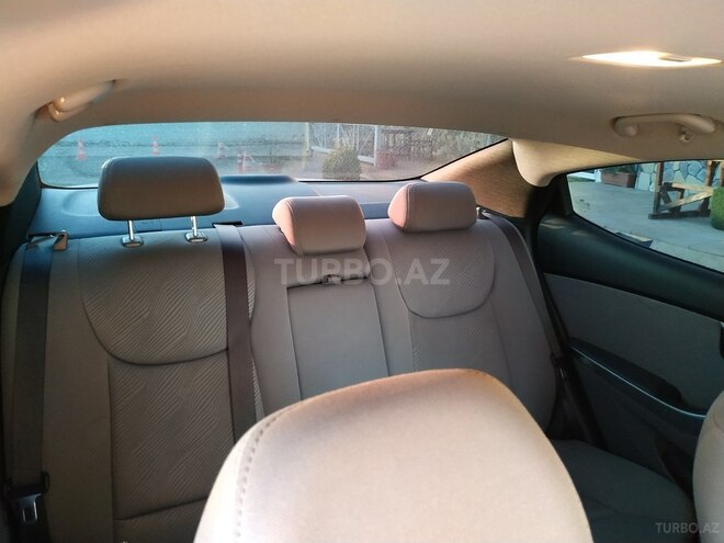Hyundai Elantra 2013, 61,243 km - 1.8 л - Bakı