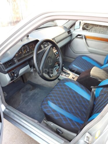 Mercedes E 220 1994, 500,000 km - 2.2 л - Bakı