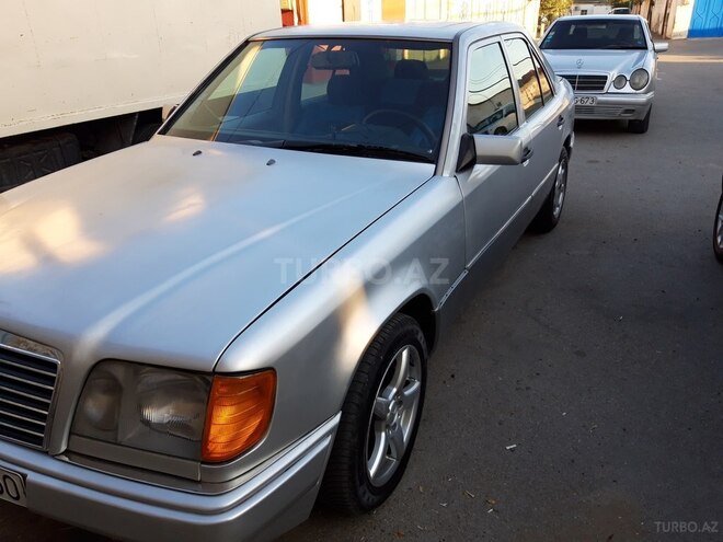 Mercedes E 220 1994, 500,000 km - 2.2 л - Bakı