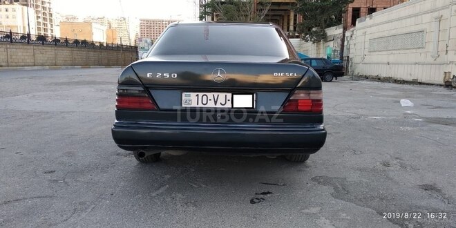 Mercedes E 200 1993, 471,536 km - 2.0 l - Bakı