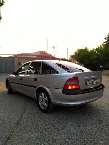 Opel Vectra 1998, 272,517 km - 1.6 l - Bakı