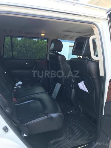 Nissan Patrol 2010, 161,000 km - 5.6 l - Bakı