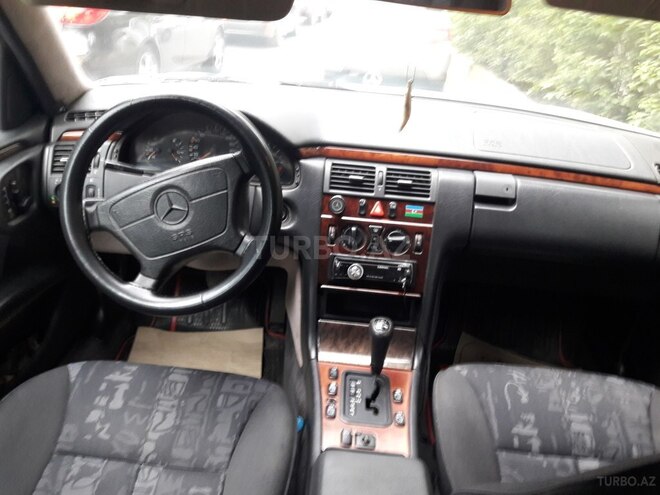 Mercedes E 200 1998, 400,000 km - 2.0 l - Bakı