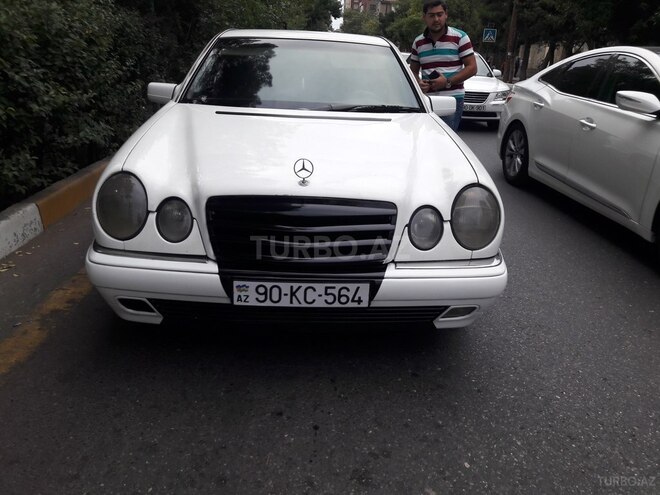 Mercedes E 200 1998, 400,000 km - 2.0 l - Bakı
