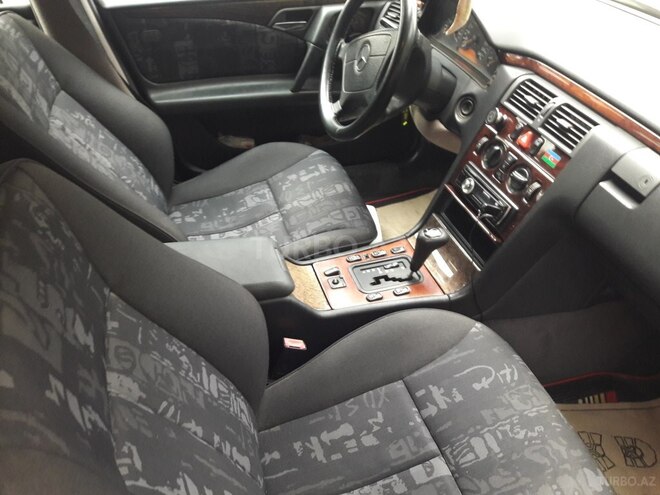 Mercedes E 200 1998, 400,000 km - 2.0 l - Bakı