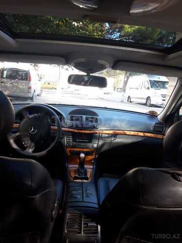 Mercedes E 220 2002, 292,132 km - 2.2 l - Bakı