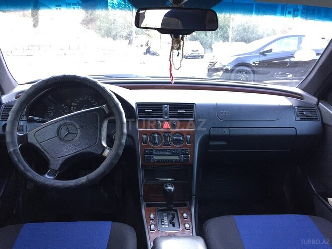 Mercedes C 180 1995, 279,000 km - 1.8 л - Bakı