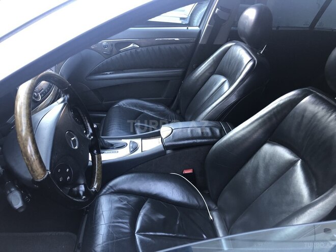 Mercedes E 500 2003, 237,000 km - 5.0 l - Bakı