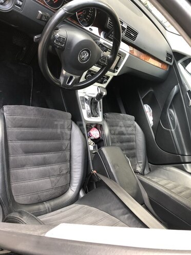 Volkswagen Passat 2010, 122,000 km - 1.8 л - Bakı