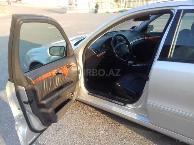 Mercedes E 220 2005, 204,121 km - 2.2 l - Bakı