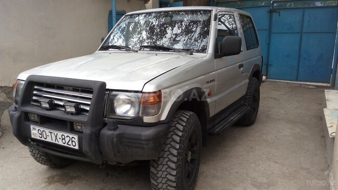 Mitsubishi Pajero 1992, 325,250 km - 2.5 l - Neftçala