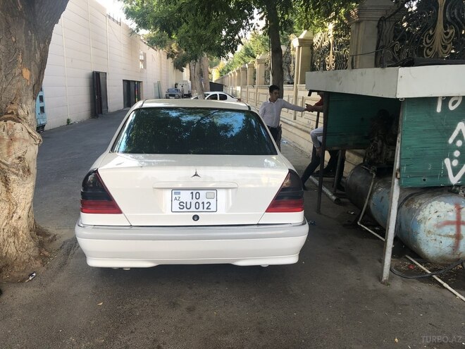 Mercedes C 230 1999, 221,443 km - 2.3 л - Bakı