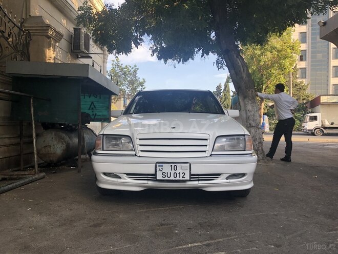 Mercedes C 230 1999, 221,443 km - 2.3 л - Bakı