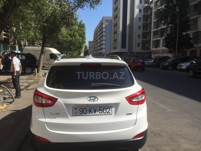 Hyundai ix35 2015, 64,000 km - 2.0 l - Bakı