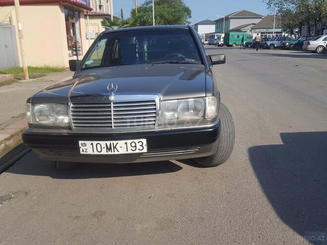 Mercedes 190 1991, 500,501 km - 1.8 л - Astara