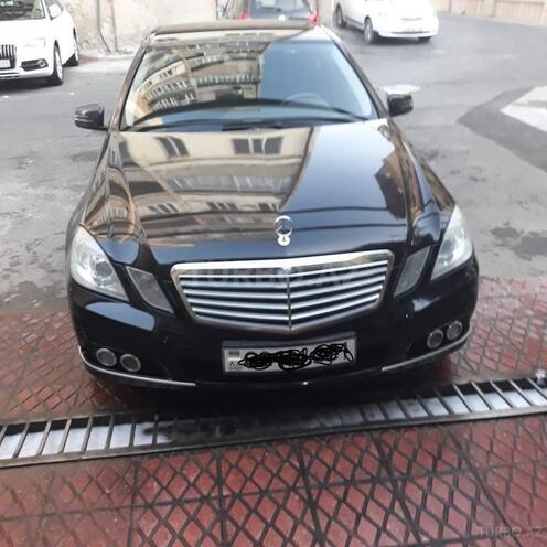 Mercedes E 220 2009, 406,000 km - 2.2 л - Quba