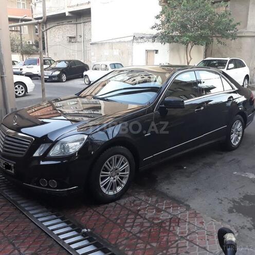 Mercedes E 220 2009, 406,000 km - 2.2 л - Quba