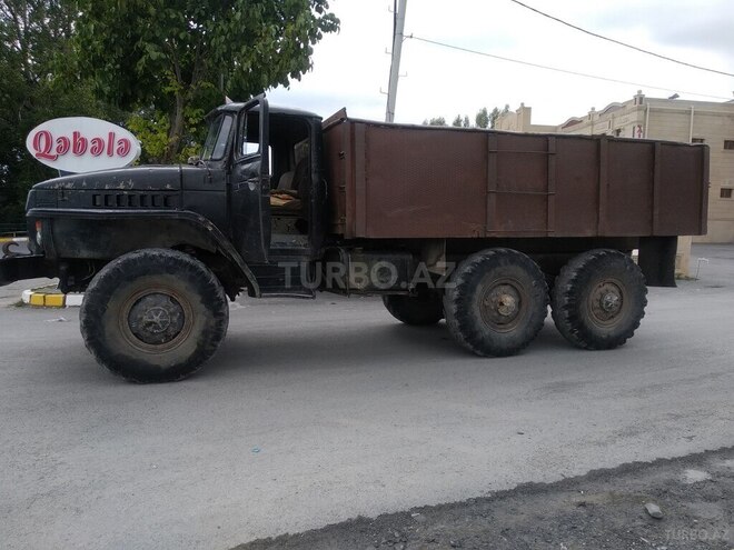 Ural 4320 1991, 270,000 km - 11.0 l - Qəbələ