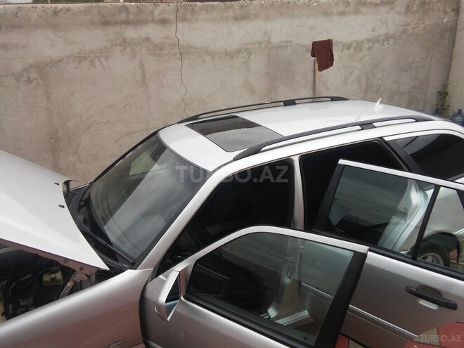 Mercedes C 220 2000, 250,000 km - 2.2 l - Bakı