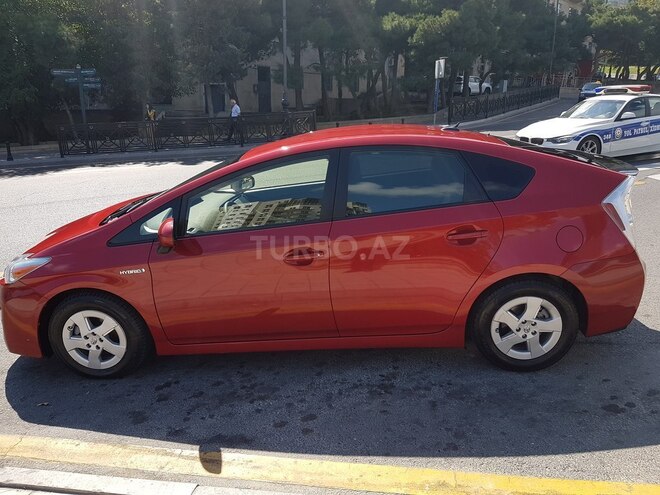 Toyota Prius 2011, 150,000 km - 1.8 л - Bakı