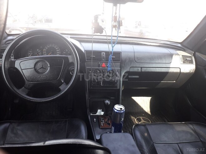 Mercedes C 200 1997, 330,000 km - 2.0 l - Gəncə