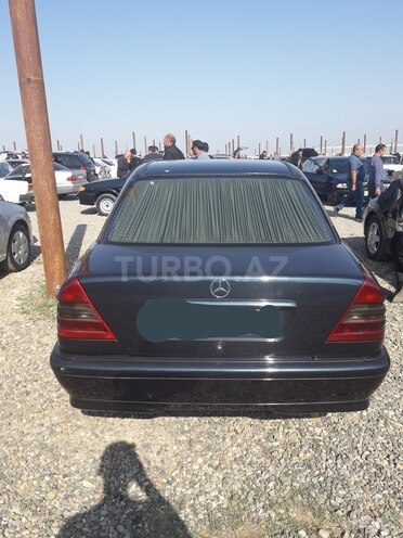 Mercedes C 200 1997, 330,000 km - 2.0 l - Gəncə