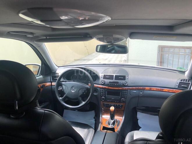 Mercedes E 240 2005, 205,189 km - 2.4 л - Bakı