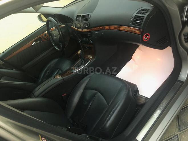 Mercedes E 240 2005, 205,189 km - 2.4 л - Bakı