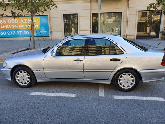 Mercedes C 200 1998, 286,140 km - 2.0 l - Bakı