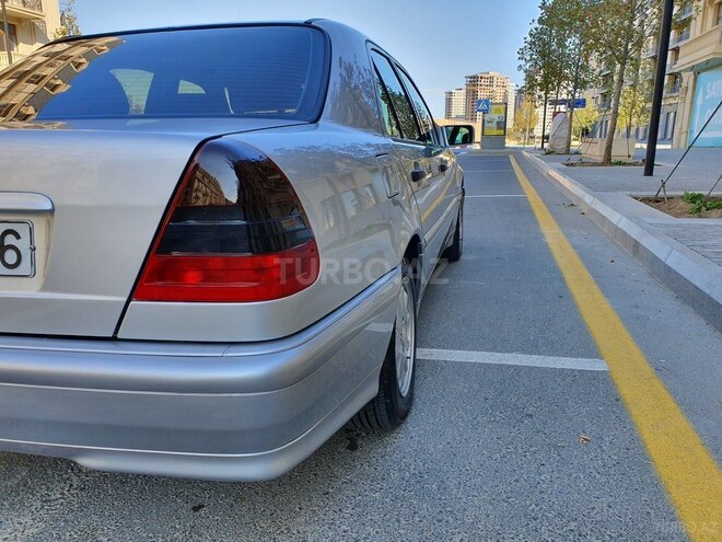 Mercedes C 200 1998, 286,140 km - 2.0 l - Bakı