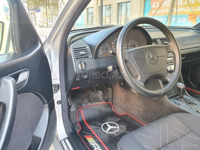 Mercedes C 200 1998, 286,140 km - 2.0 l - Bakı