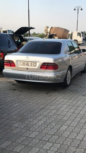 Mercedes E 200 2001, 296,245 km - 2.0 л - Gəncə