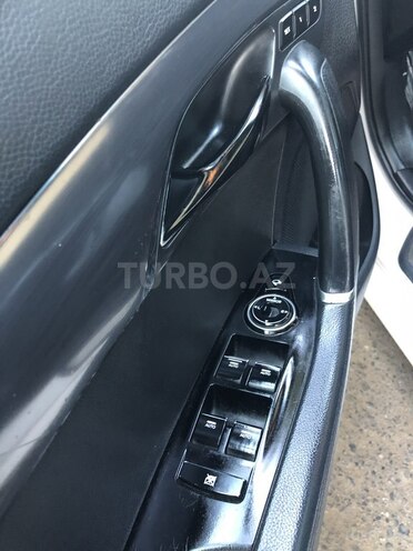Hyundai i40 2011, 142,000 km - 2.0 l - Bakı