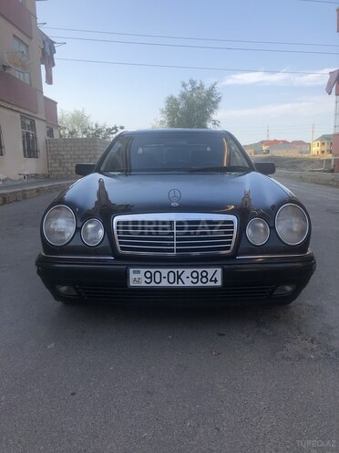 Mercedes E 240 1998, 312,400 km - 2.4 л - Bakı