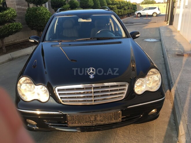 Mercedes C 220 2006, 174,400 km - 2.2 л - Bakı