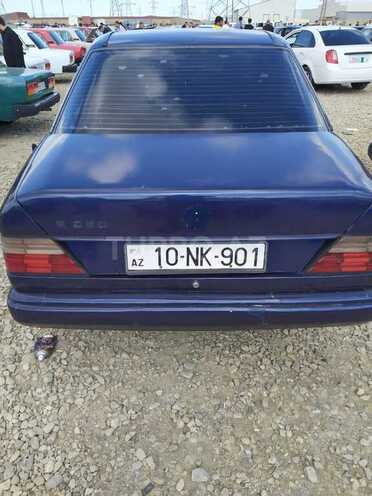 Mercedes E 250 1986, 320,000 km - 2.5 l - Bakı