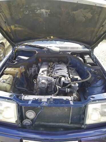 Mercedes E 250 1986, 320,000 km - 2.5 l - Bakı