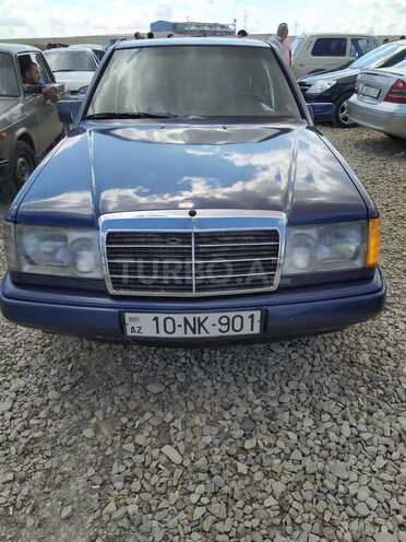 Mercedes E 250 1986, 320,000 km - 2.5 l - Bakı