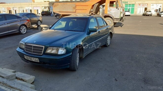 Mercedes C 200 1995, 213,000 km - 2.0 л - Bakı