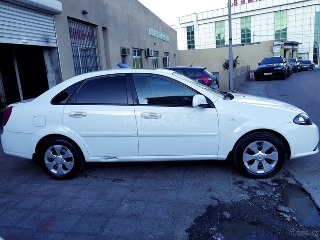Daewoo Gentra 2013, 270,000 km - 1.5 l - Bakı