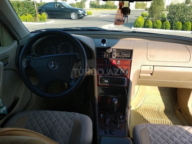 Mercedes C 180 2000, 334,000 km - 1.8 l - Bakı