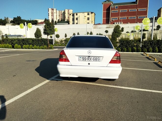Mercedes C 180 2000, 334,000 km - 1.8 l - Bakı