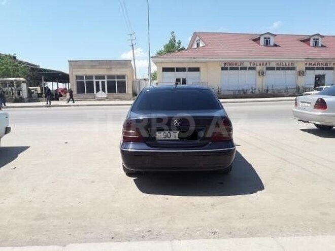 Mercedes C 220 2001, 600,000 km - 2.2 l - Sabirabad