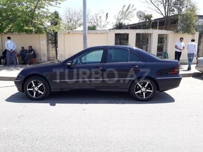 Mercedes C 220 2001, 600,000 km - 2.2 l - Sabirabad