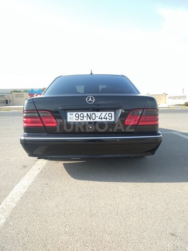 Mercedes E 320 2000, 350,000 km - 3.2 l - Saatlı