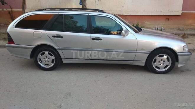 Mercedes C 220 2000, 385,000 km - 2.2 l - Bakı