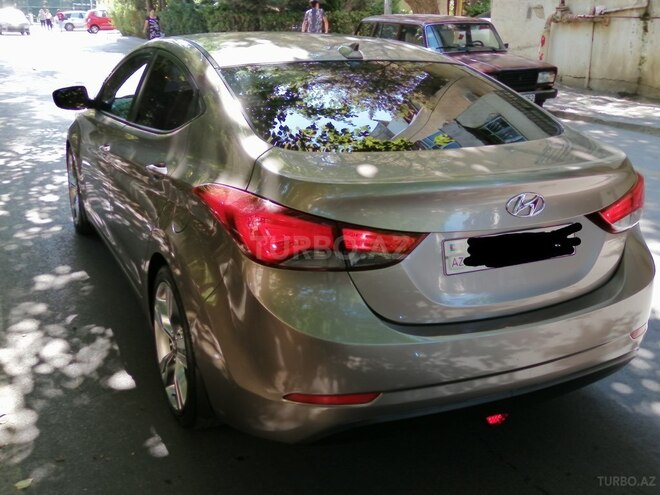 Hyundai Elantra 2015, 74,000 km - 1.8 л - Bakı