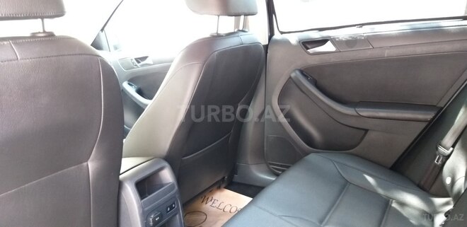 Volkswagen Jetta 2011, 130,000 km - 2.5 л - Bakı