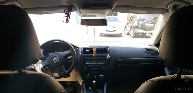 Volkswagen Jetta 2011, 130,000 km - 2.5 л - Bakı
