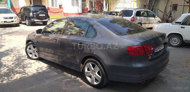 Volkswagen Jetta 2011, 130,000 km - 2.5 л - Bakı